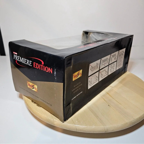 Maisto Aston Martin DB7 Vantage Premiere Edition 1:18 Scale New W/Damaged Boxed - Picture 7 of 10